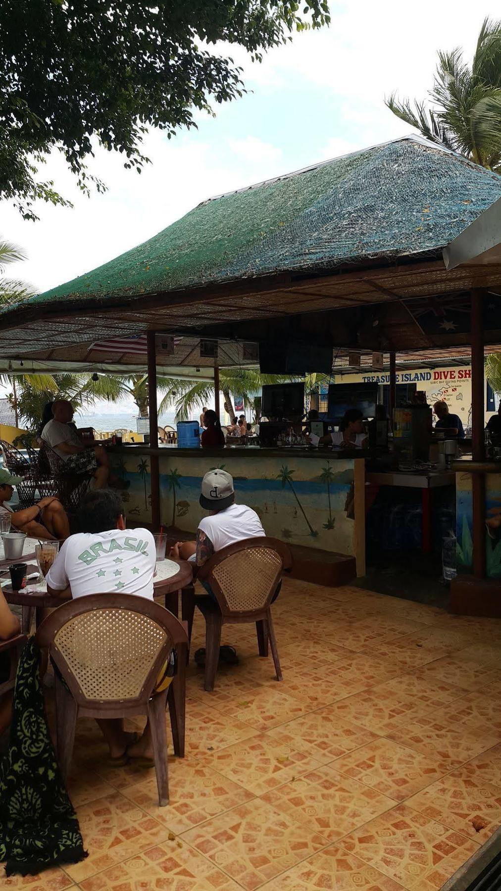 Treasure Island Resort Olongapo Eksteriør bilde