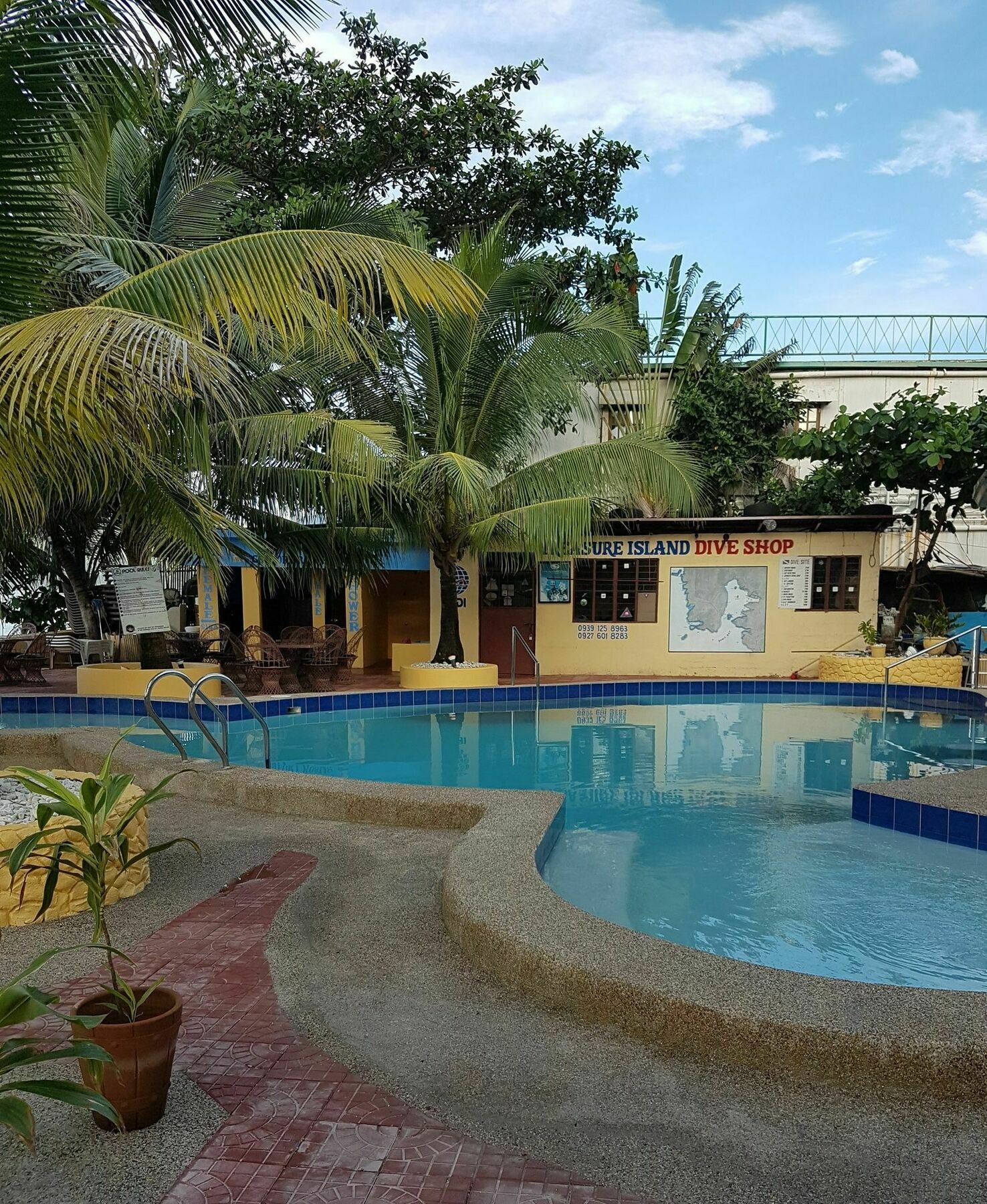 Treasure Island Resort Olongapo Eksteriør bilde